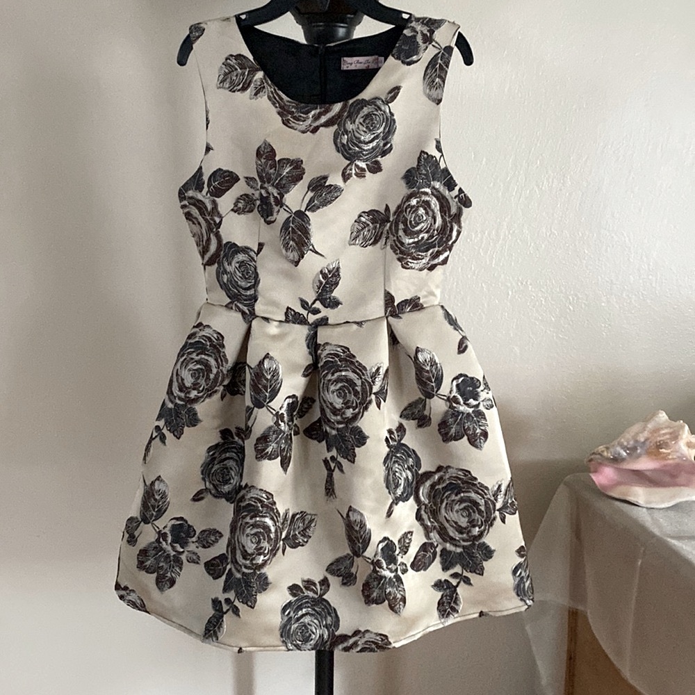 NWOT Long Bao Jim Lu womens dress - SIZE SMALL